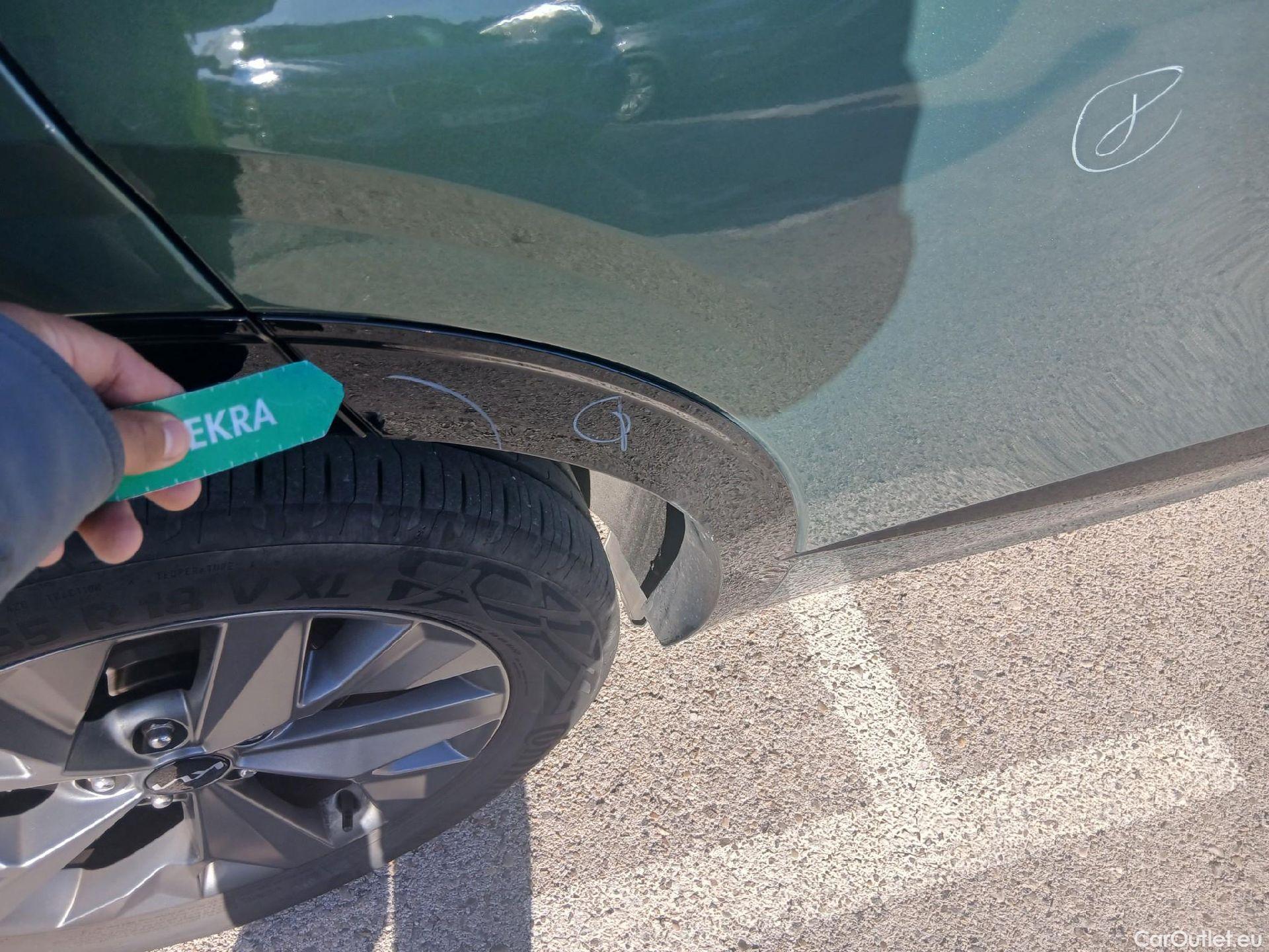  KIA  Sportage KIA  / 2022 / 5P / todoterreno 1.6 T-GDi HEV 171kW (230CV) GT-line 4X2 #38