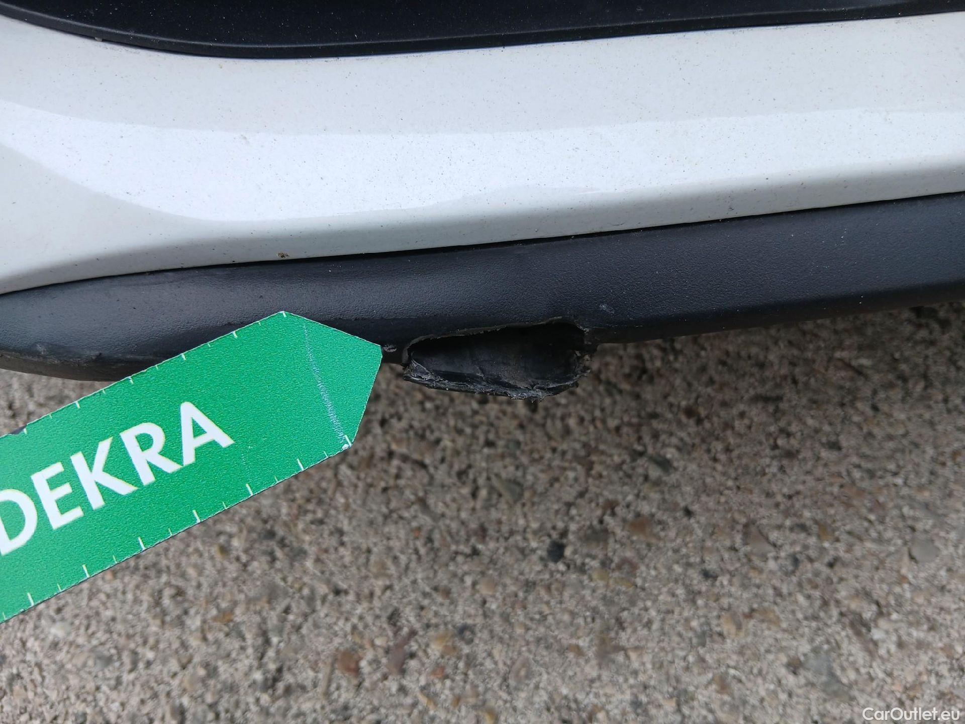  KIA  Cee'd KIA Ceed / 2021 / 5P / berlina con portón 1.0 MHEV 88kW (120CV) Drive DCT #7