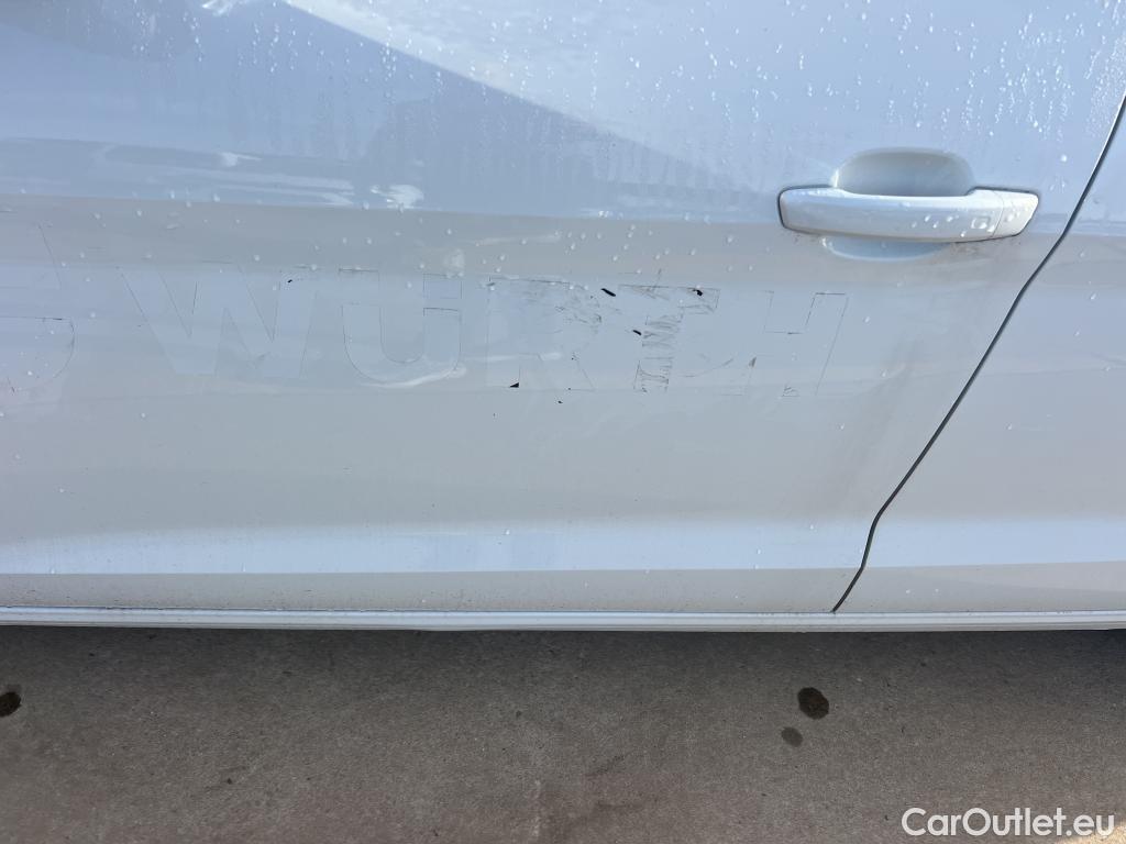  Audi  A1 Sportback AUDI A1 / 2018 / 5P / berlina con portón Sportback Advanced 30 TFSI 81kW (110CV) #13