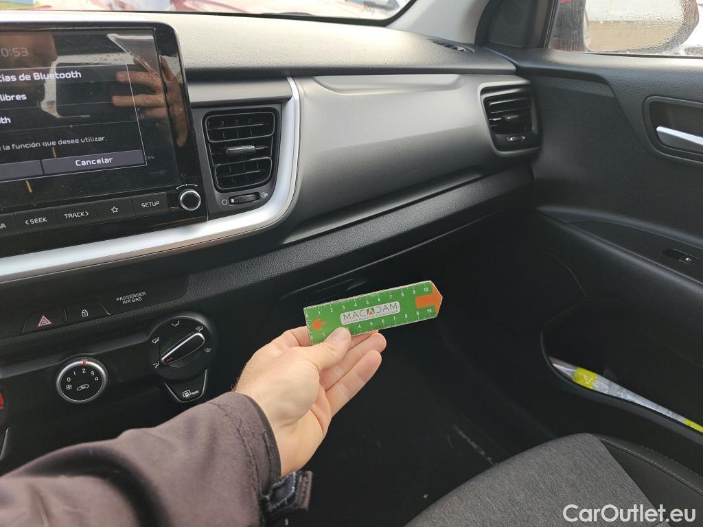  KIA  STONIC KIA  / 2017 / 5P / todoterreno 1.0 T-GDi 74kW (100CV) MHEV iMT Concept #29