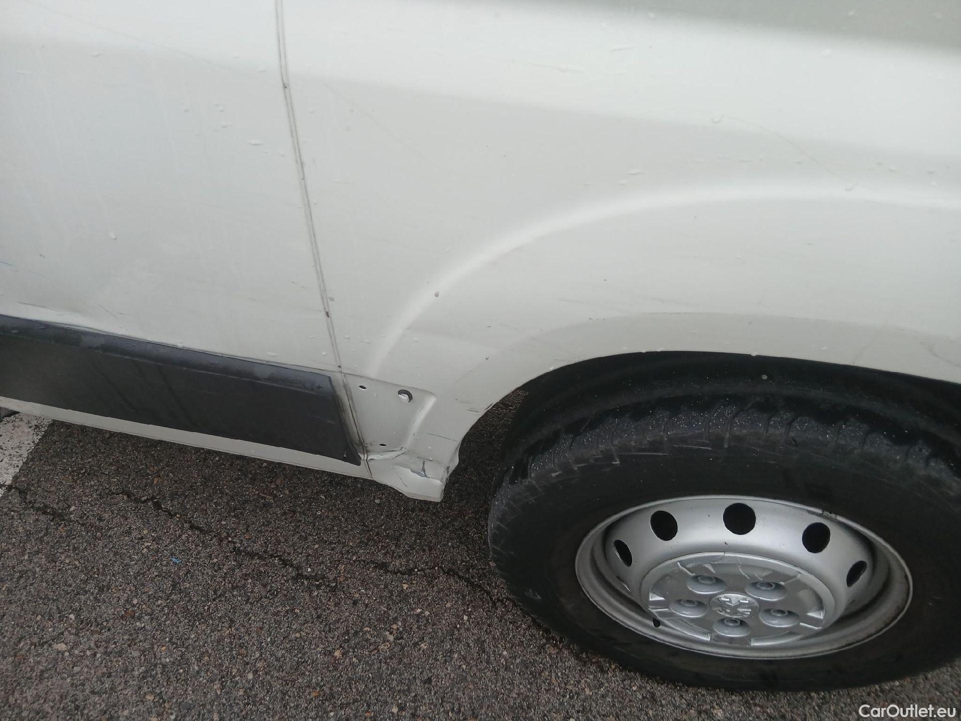  Peugeot  Boxer PEUGEOT  / 2014 / 4P / furgón 330 L1 H1 BHDI 88kW (120CV) S&S 6 Vel. M #35