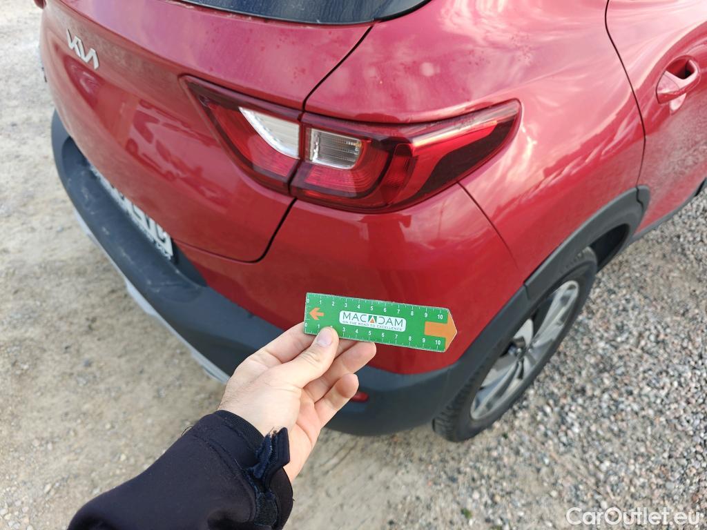  KIA  STONIC KIA  / 2017 / 5P / todoterreno 1.0 T-GDi 74kW (100CV) MHEV iMT Concept #59