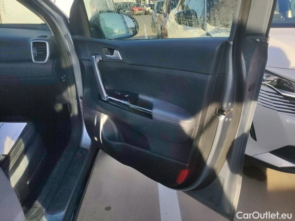  KIA  Sportage KIA  / 2018 / 5P / todoterreno 1.6 GDi 97kW (132CV) Black Edition 4x2(SP) #27