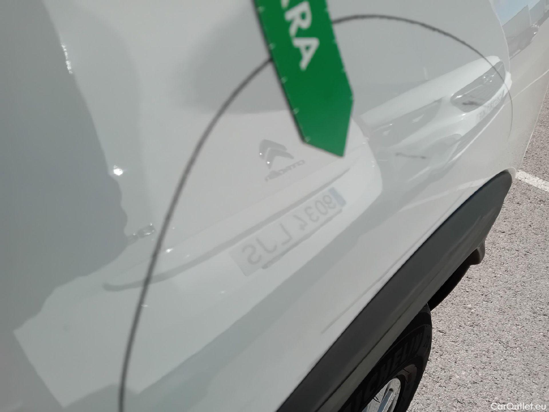  Peugeot  3008 PEUGEOT  / 2020 / 5P / todoterreno 1.5 BlueHDi 96kW (130CV) S&S Active Pack (AC4) #16