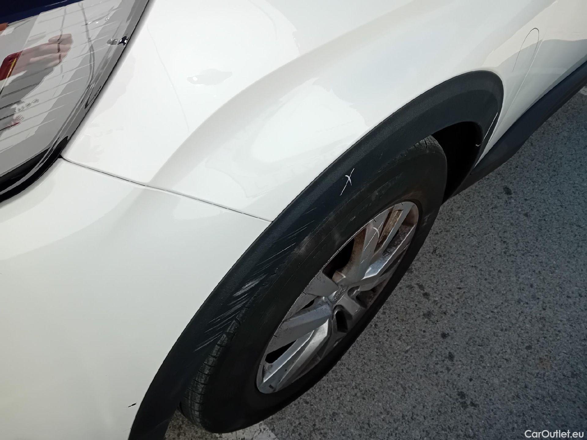  Peugeot  3008 PEUGEOT  / 2020 / 5P / todoterreno 1.5 BlueHDi 96kW (130CV) S&S Active Pack (AC4) #7