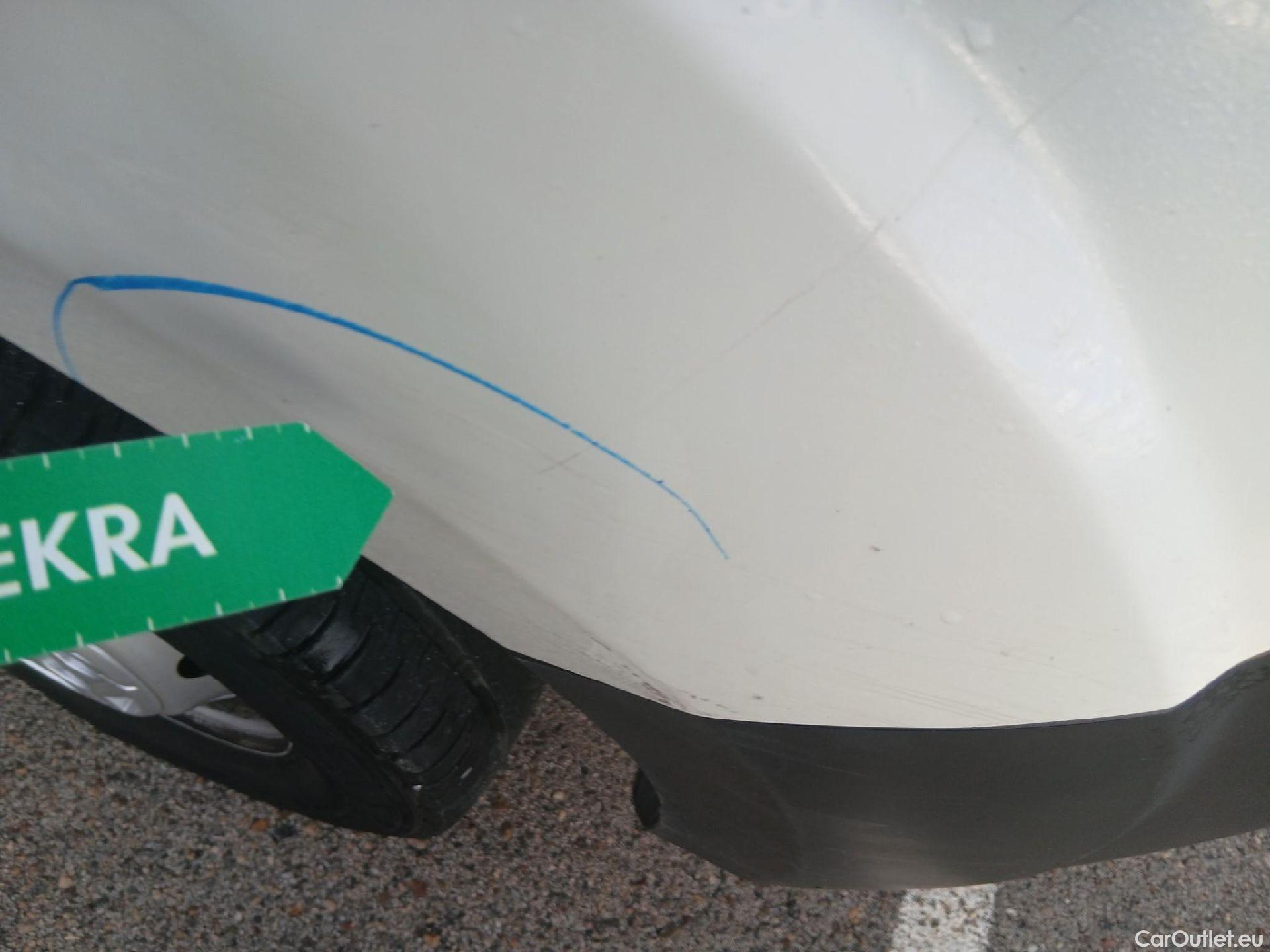  Peugeot  Boxer PEUGEOT  / 2014 / 4P / furgón 330 L1 H1 BHDI 88kW (120CV) S&S 6 Vel. M #69