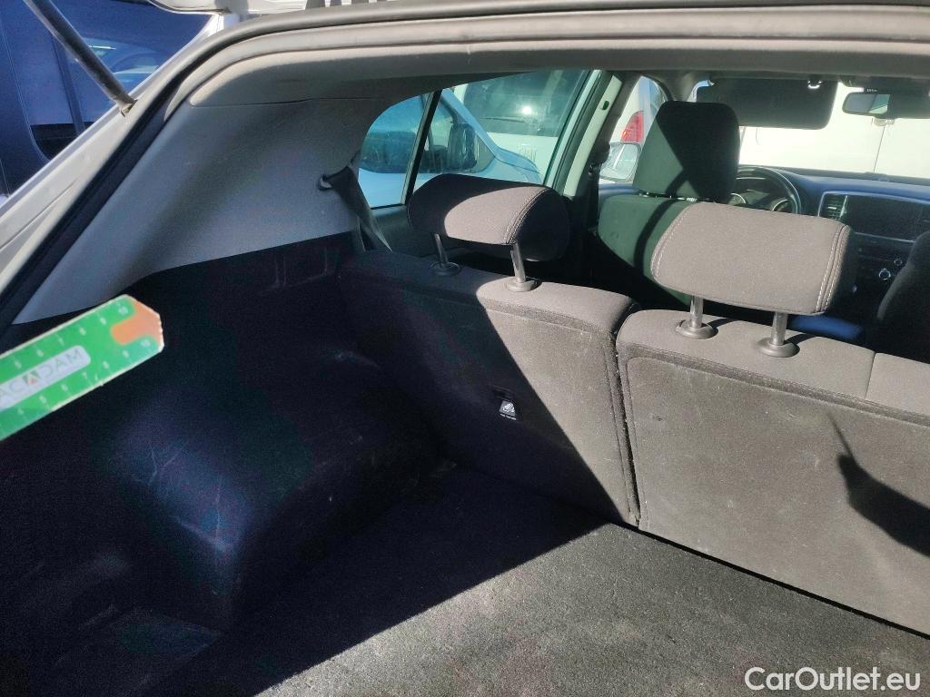  KIA  Sportage KIA  / 2018 / 5P / todoterreno 1.6 GDi 97kW (132CV) Black Edition 4x2(SP) #2