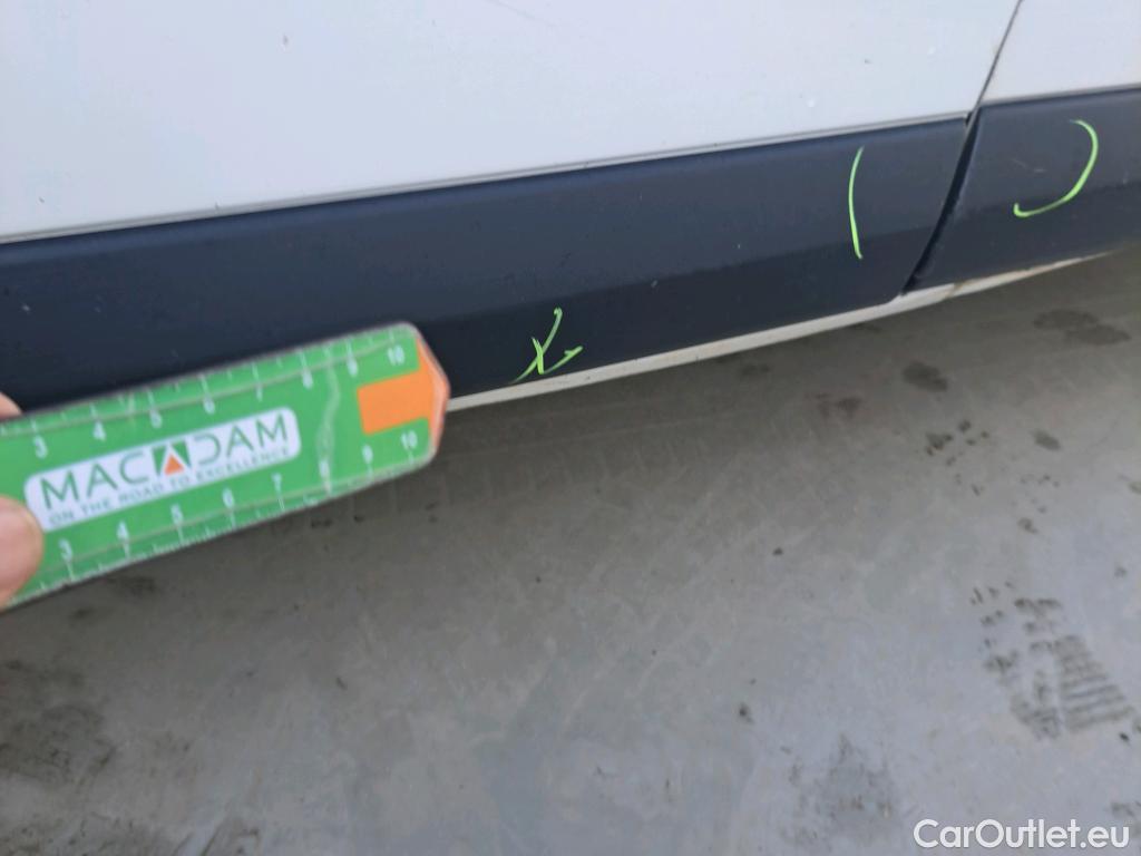  Citroen  Jumpy CITROEN  / 2016 / 4P / furgón Talla M BlueHDi 85KW (115CV) 6v Confort #94