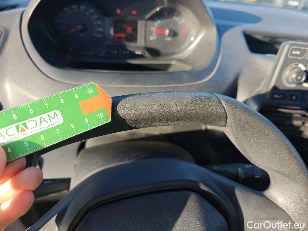  Peugeot  Partner PEUGEOT  / 2018 / 3P / furgón derivado de turismo Pro Standard 600kg BlueHDi 73kW (AC) #48