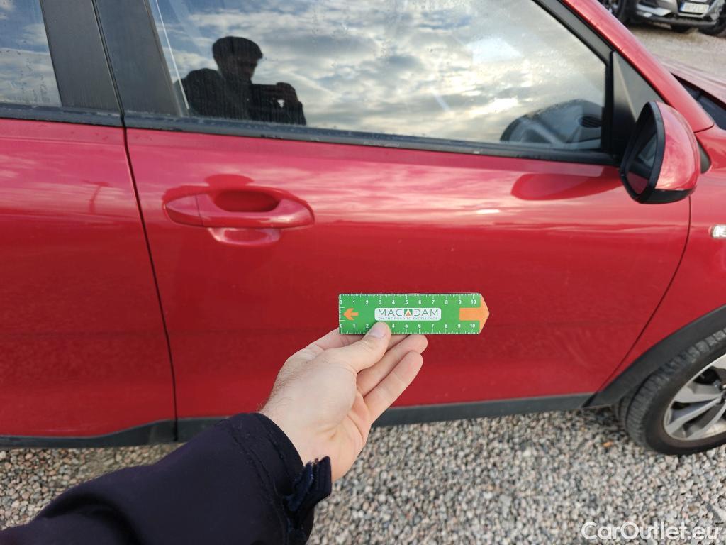  KIA  STONIC KIA  / 2017 / 5P / todoterreno 1.0 T-GDi 74kW (100CV) MHEV iMT Concept #13