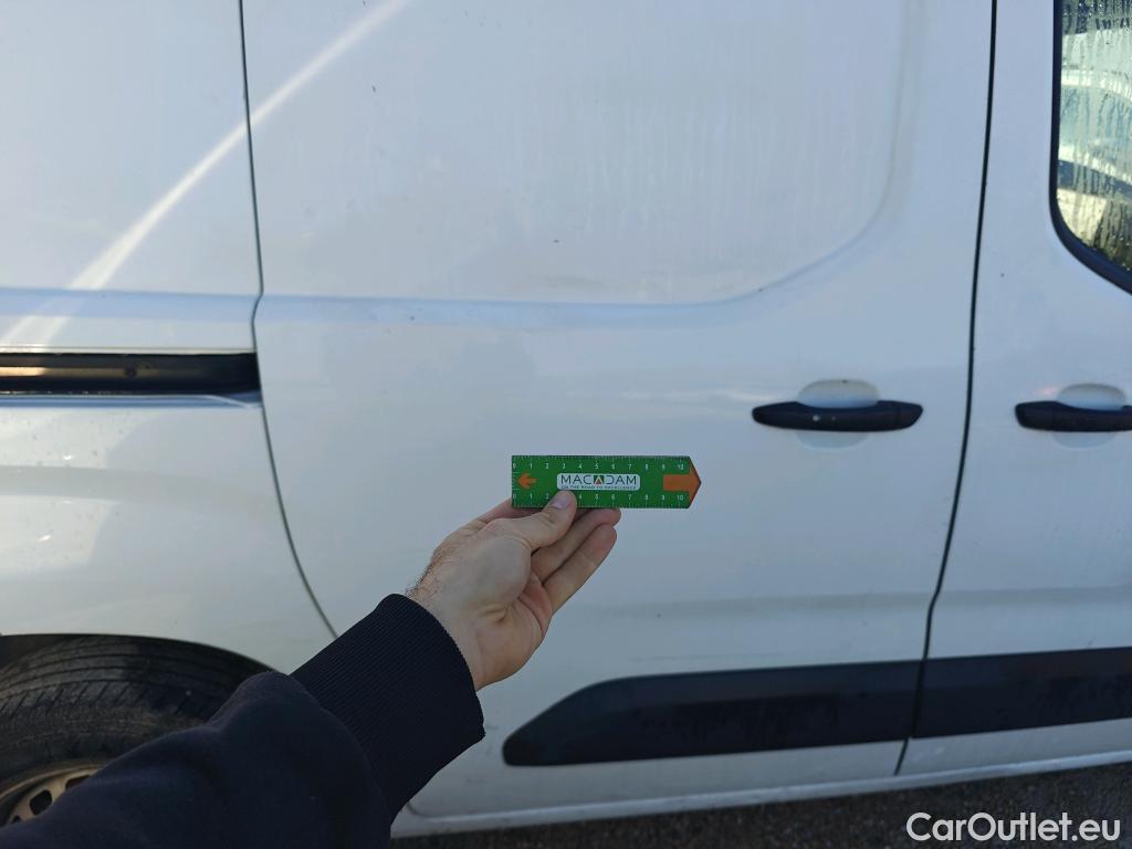  Peugeot  Partner PEUGEOT  / 2018 / 3P / furgón derivado de turismo Pro Standard 600kg BlueHDi 73kW (AC) #7