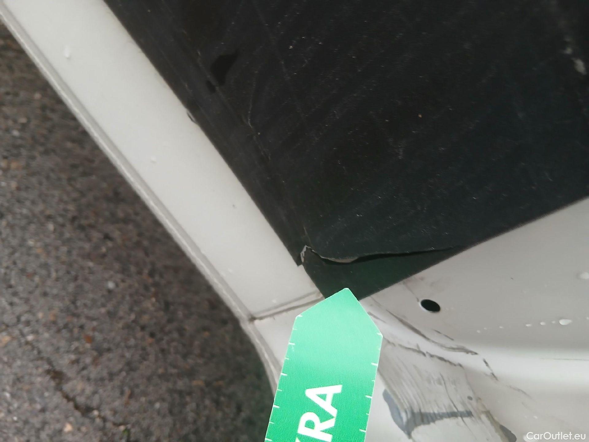  Peugeot  Boxer PEUGEOT  / 2014 / 4P / furgón 330 L1 H1 BHDI 88kW (120CV) S&S 6 Vel. M #32