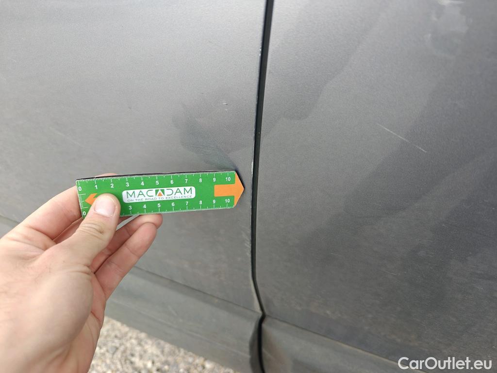  Peugeot  5008 PEUGEOT  / 2020 / 5P / todoterreno 1.5 BlueHDi 96kW S&S Active Pack EAT8 #16