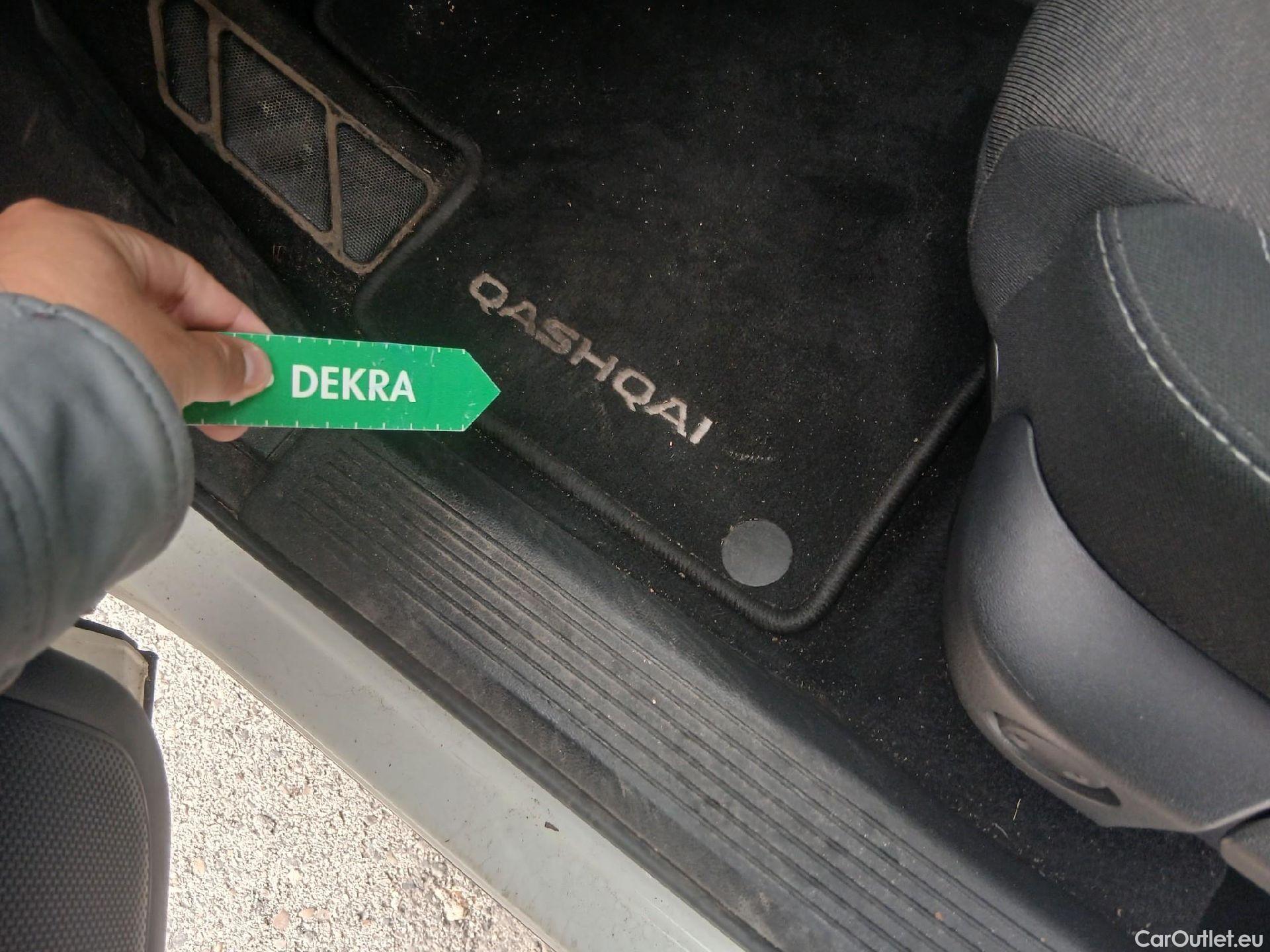  Nissan  Qashqai NISSAN  / 2021 / 5P / todoterreno DIG-T 116kW Xtronic N-Connecta #3