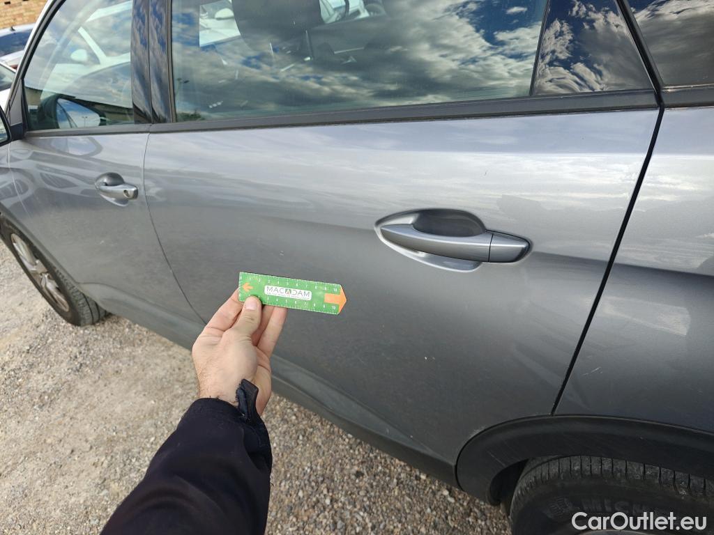  Peugeot  5008 PEUGEOT  / 2020 / 5P / todoterreno 1.5 BlueHDi 96kW S&S Active Pack EAT8 #10