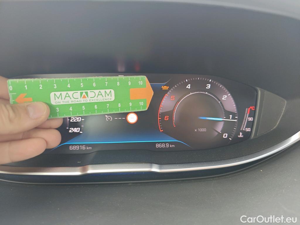  Peugeot  5008 PEUGEOT  / 2020 / 5P / todoterreno 1.5 BlueHDi 96kW S&S Active Pack EAT8 #69