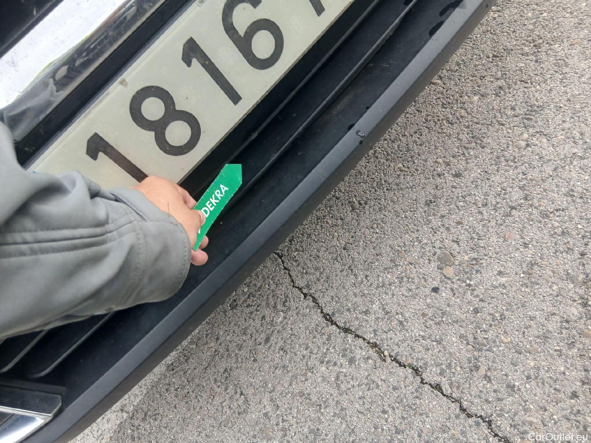  Nissan  Qashqai NISSAN  / 2021 / 5P / todoterreno DIG-T 116kW Xtronic N-Connecta #7