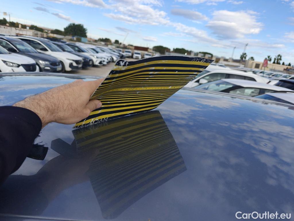  Peugeot  5008 PEUGEOT  / 2020 / 5P / todoterreno 1.5 BlueHDi 96kW S&S Active Pack EAT8 #4