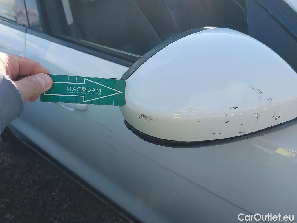  Jaguar  F-PACE JAGUAR  / 2015 / 5P / todoterreno 2.0L i4D AWD Automático R-Sport #12