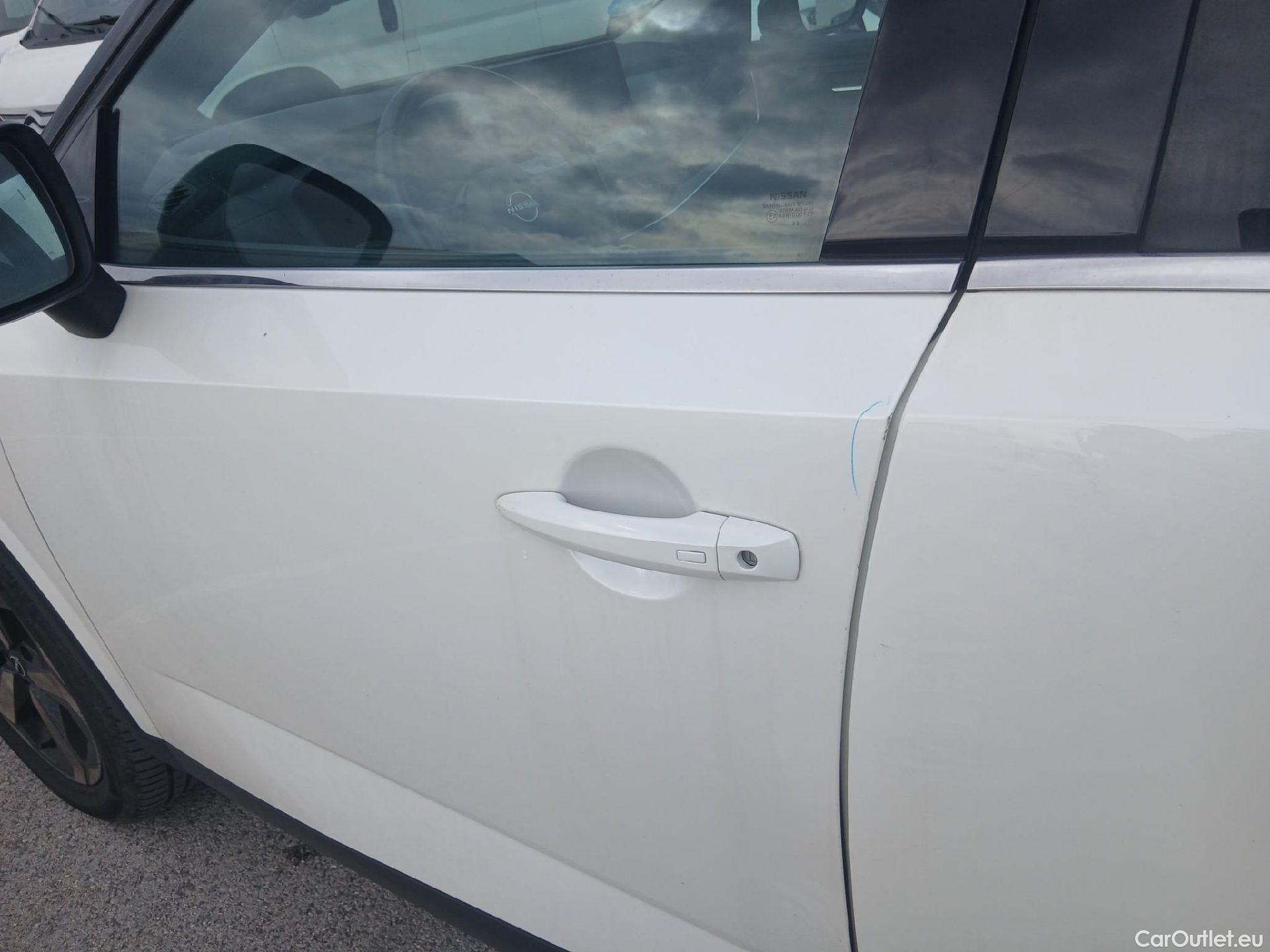  Nissan  Qashqai NISSAN  / 2021 / 5P / todoterreno DIG-T 116kW Xtronic N-Connecta #24