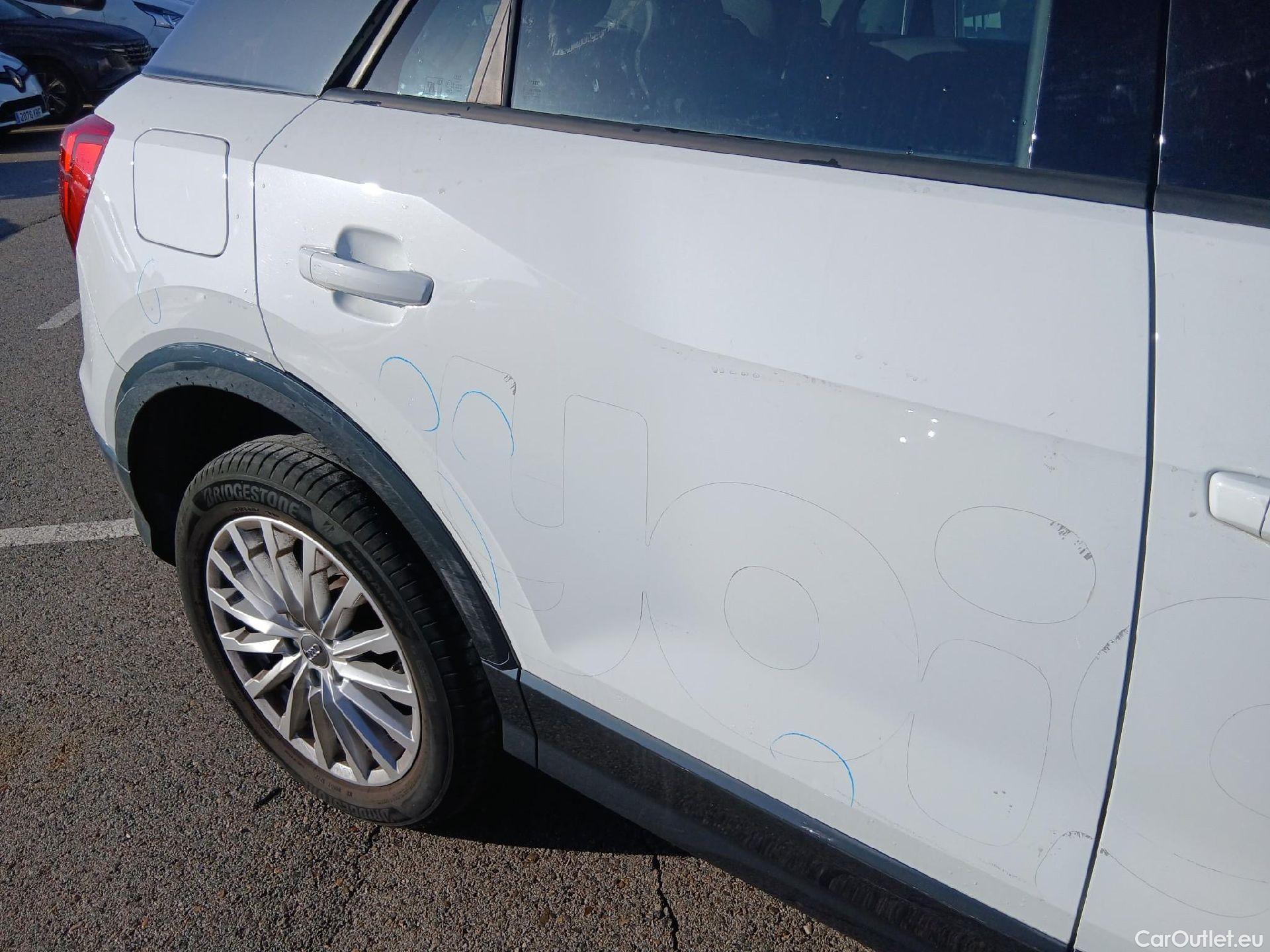  Audi  Q2 AUDI  / 2016 / 5P / todoterreno Design 30 TFSI 85kW (116CV) #21