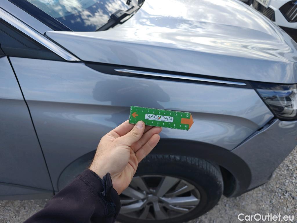  Peugeot  5008 PEUGEOT  / 2020 / 5P / todoterreno 1.5 BlueHDi 96kW S&S Active Pack EAT8 #56