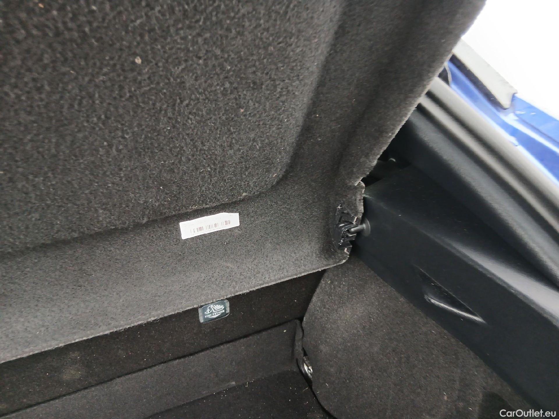  Toyota  C-HR TOYOTA  / 2019 / 5P / todoterreno 1.8 125H Advance #11