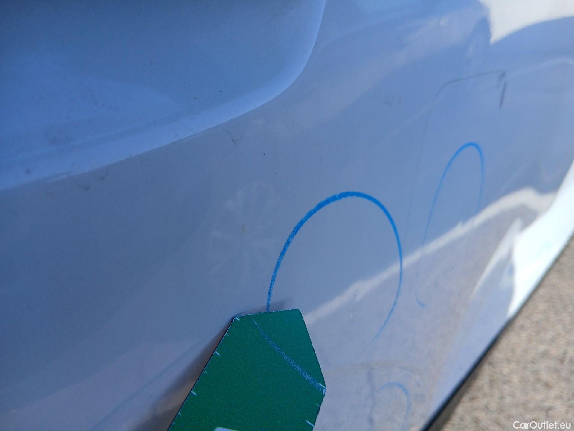  Audi  Q2 AUDI  / 2016 / 5P / todoterreno Design 30 TFSI 85kW (116CV) #22