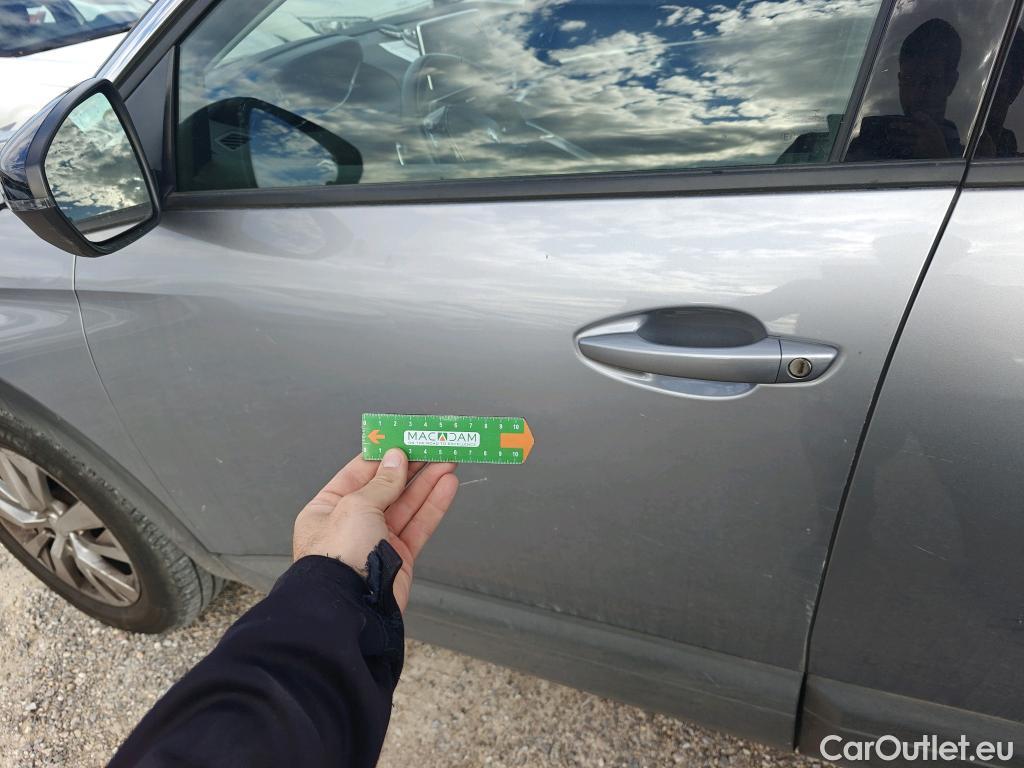  Peugeot  5008 PEUGEOT  / 2020 / 5P / todoterreno 1.5 BlueHDi 96kW S&S Active Pack EAT8 #13