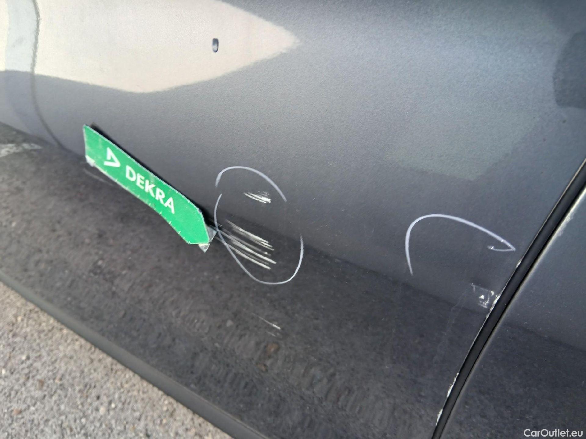  Bmw  X1 BMW  sDrive18i (CX2) #14