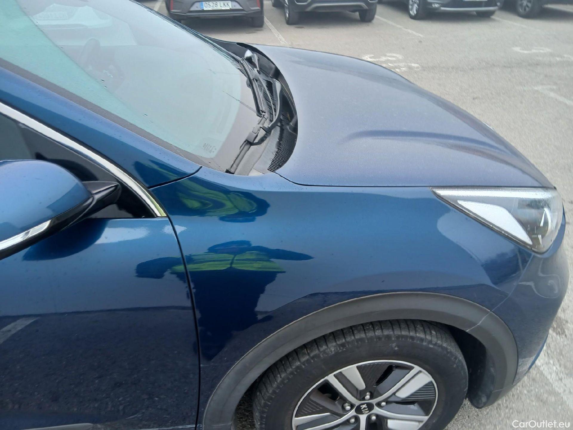  KIA  Niro KIA  / 2019 / 5P / crossover 1.6 GDi HEV 104kW (141CV) Drive #18