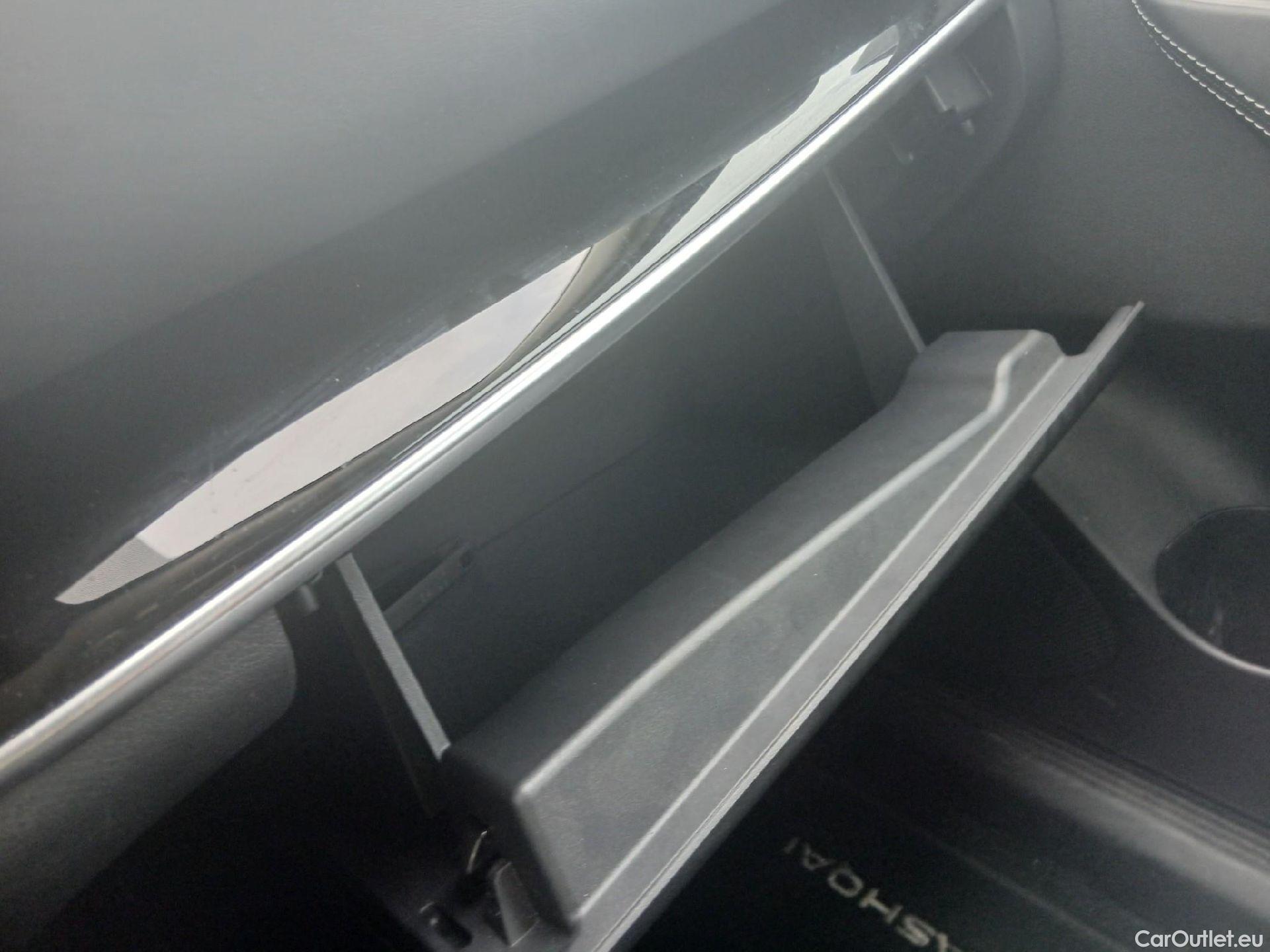  Nissan  Qashqai NISSAN  / 2021 / 5P / todoterreno DIG-T 116kW Xtronic N-Connecta #1