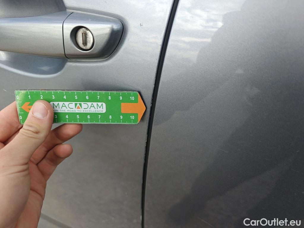  Peugeot  5008 PEUGEOT  / 2020 / 5P / todoterreno 1.5 BlueHDi 96kW S&S Active Pack EAT8 #15