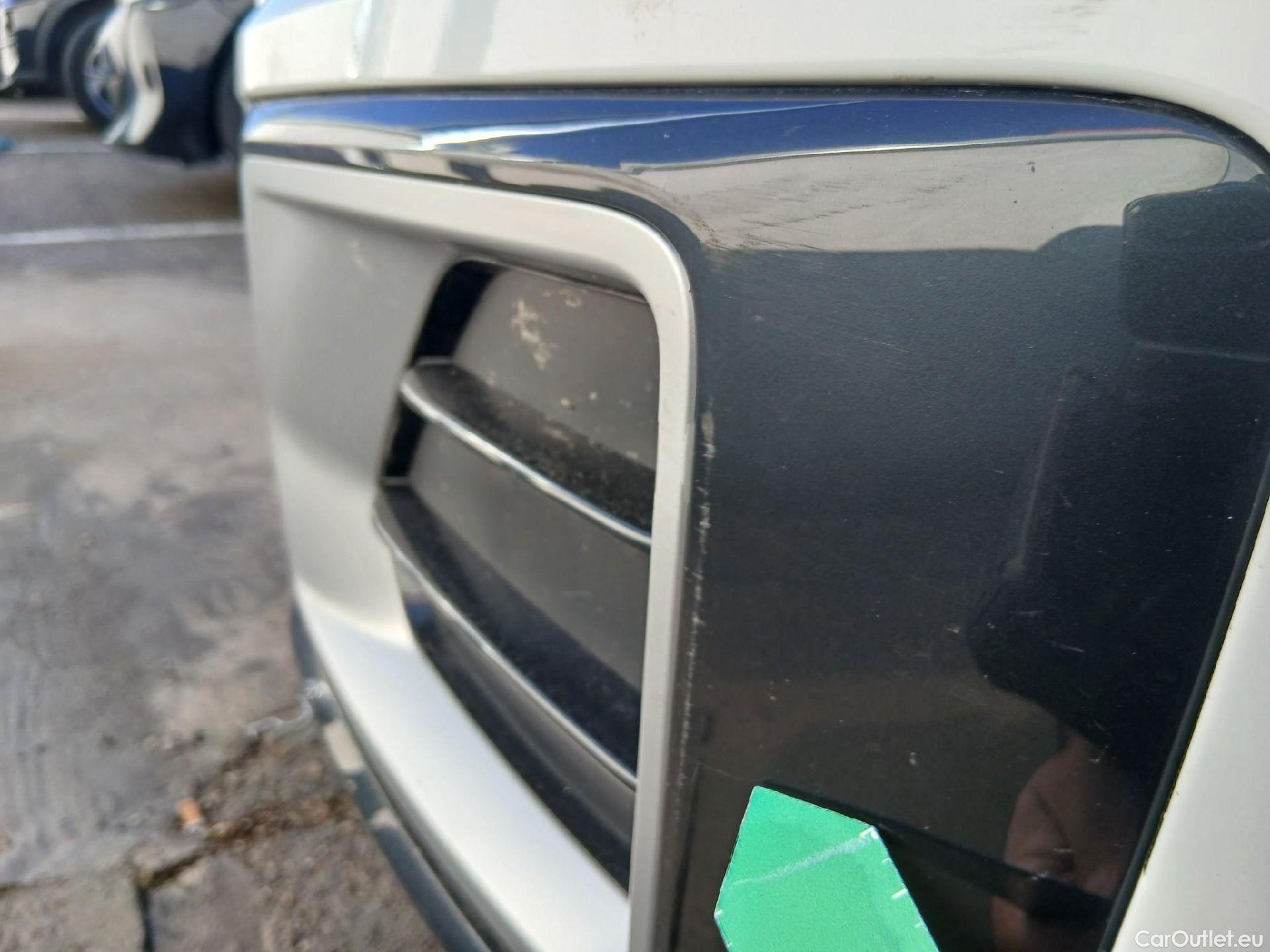  Audi  Q2 AUDI  / 2016 / 5P / todoterreno Design 30 TFSI 85kW (116CV) #2