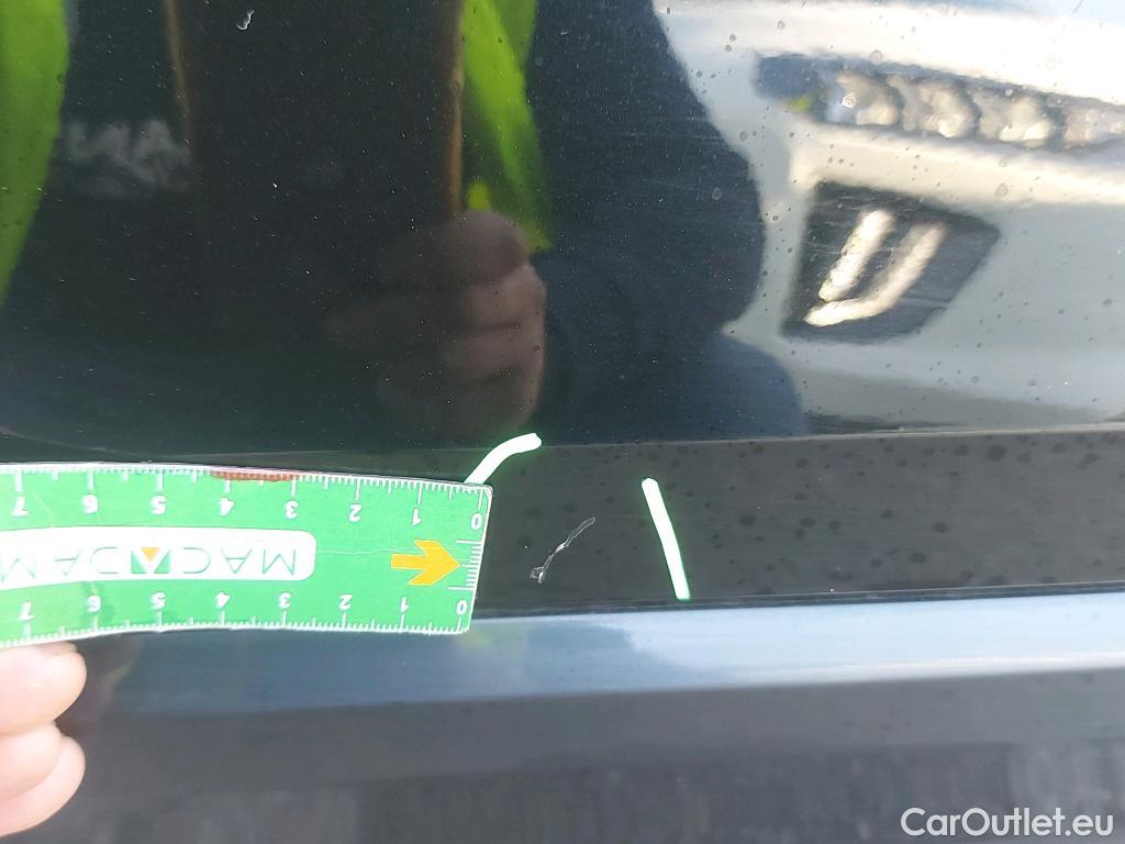  Audi  Q2 AUDI  / 2016 / 5P / todoterreno Design 30 TDI 85kW (116CV) #9