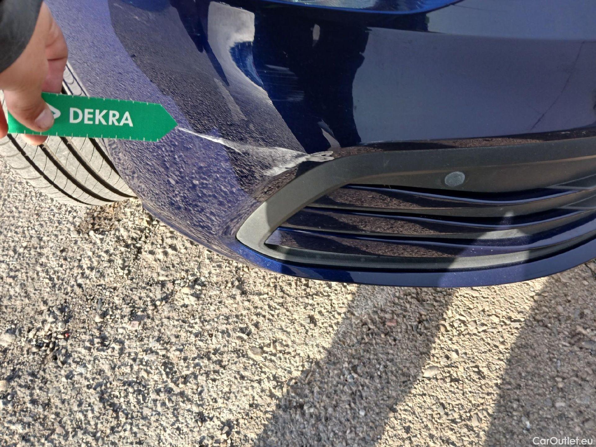  Volkswagen  Golf  VOLKSWAGEN / 2020 / 5P / berlina con portón 2.0 TDI 85kW (115CV) #6