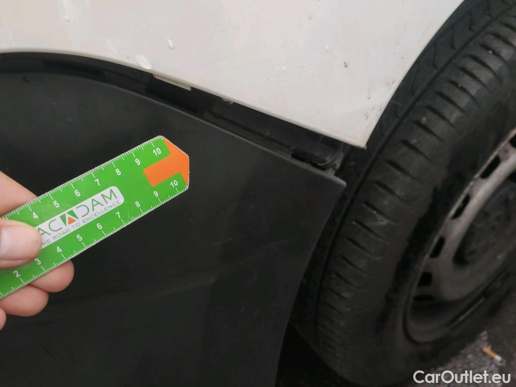  Citroen  Berlingo CITROEN  / 2018 / 3P / furgón derivado de turismo Talla M BlueHDi 73kW CONTROL (AC) #33