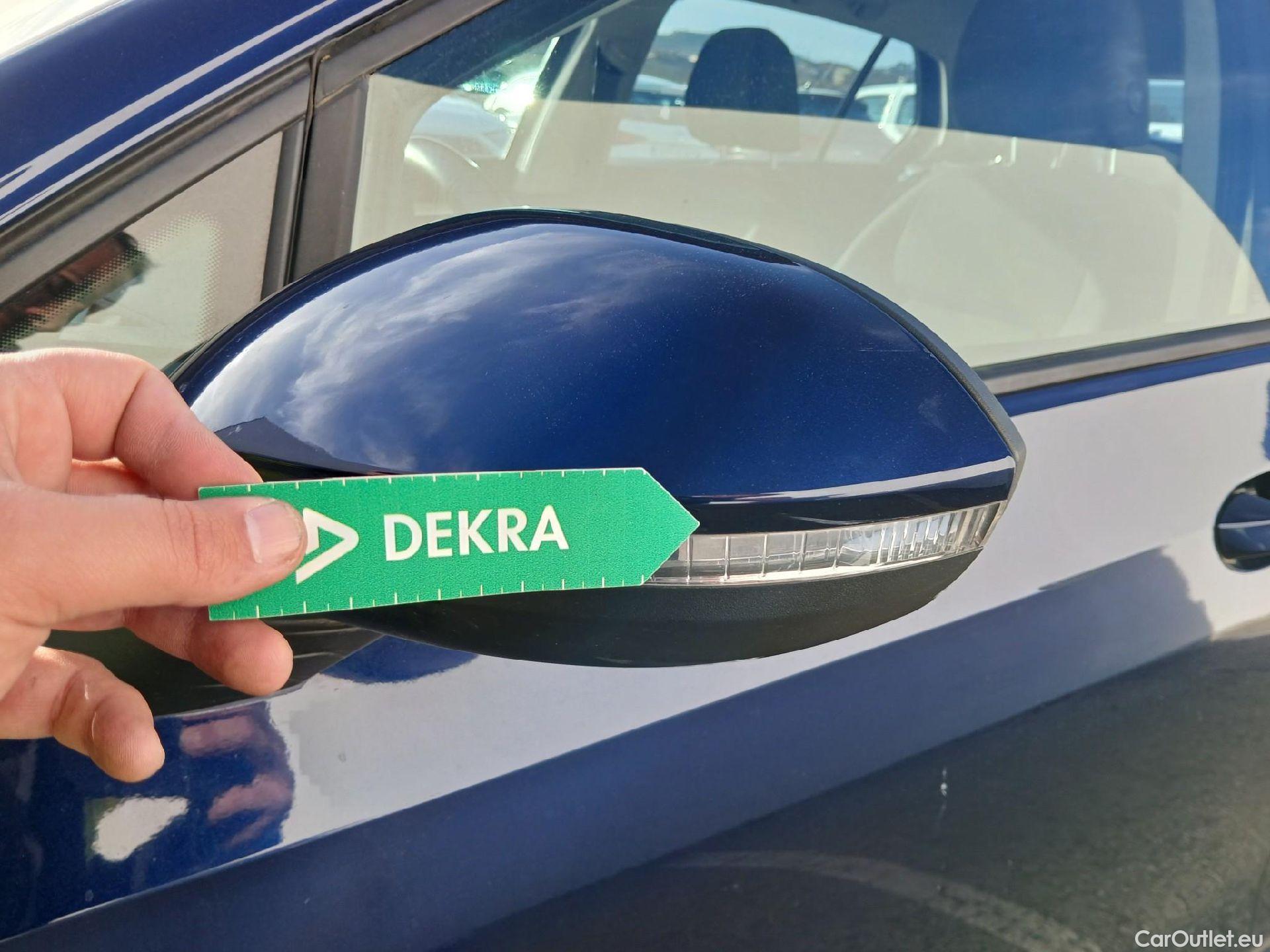  Volkswagen  Golf  VOLKSWAGEN / 2020 / 5P / berlina con portón 2.0 TDI 85kW (115CV) #13