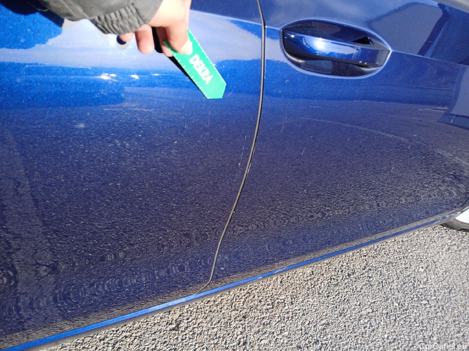  Volkswagen  Golf  VOLKSWAGEN / 2020 / 5P / berlina con portón 2.0 TDI 85kW (115CV) #33