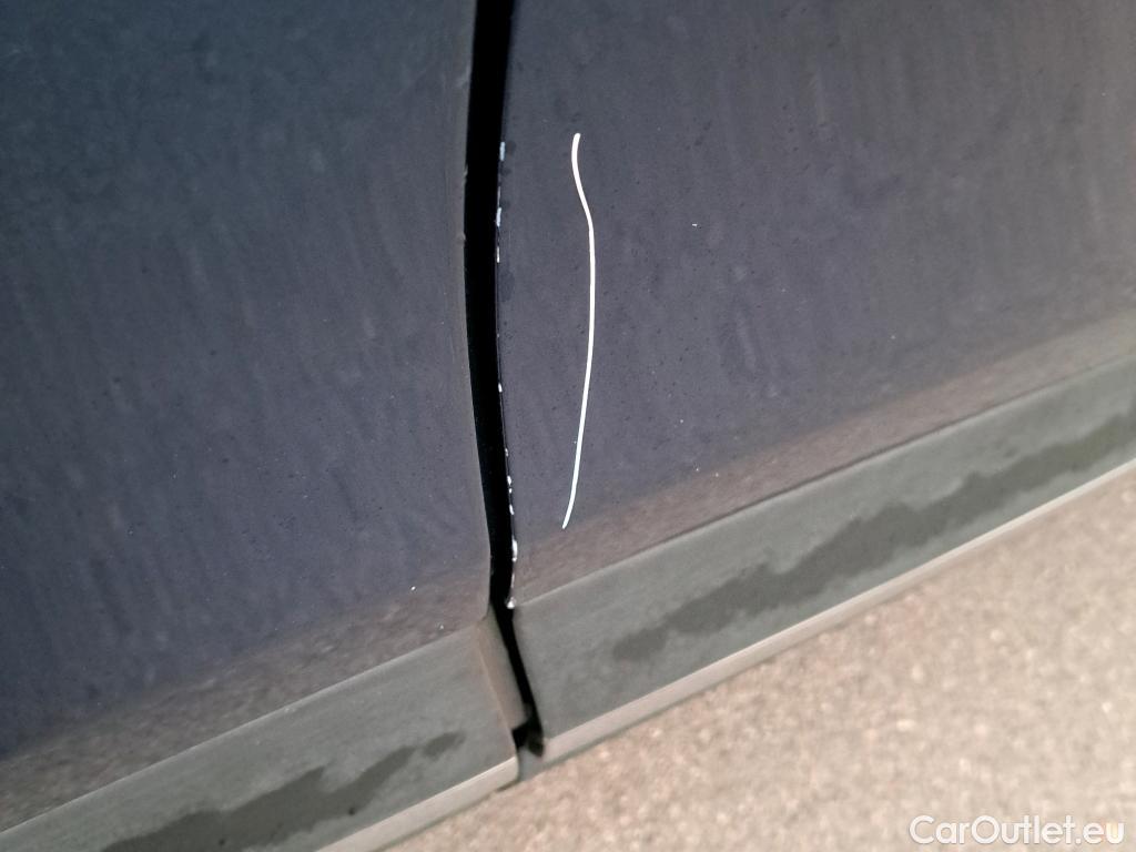  Renault  Kadjar RENAULT  / 2019 / 5P / crossover Intens Blue dCi 85kW (115CV) #12