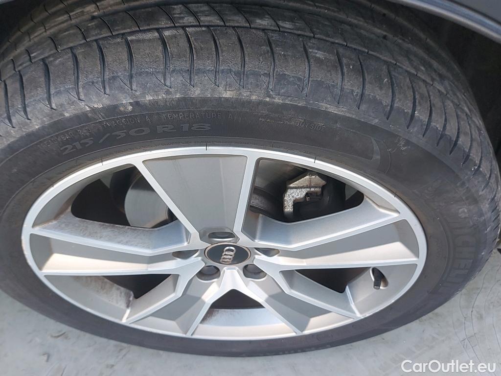  Audi  Q2 AUDI  / 2016 / 5P / todoterreno Design 30 TDI 85kW (116CV) #6