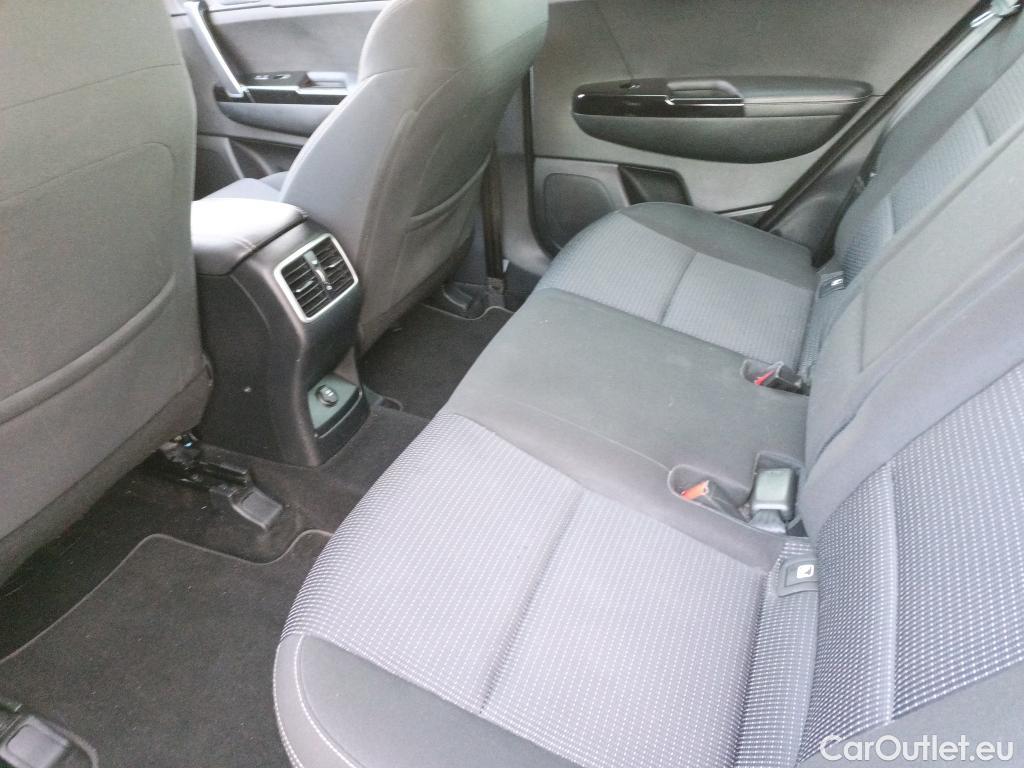  KIA  Sportage KIA   1.6MHEV Drive 100kW(136CV) 4x2(Crist Tintados)(CX) #8