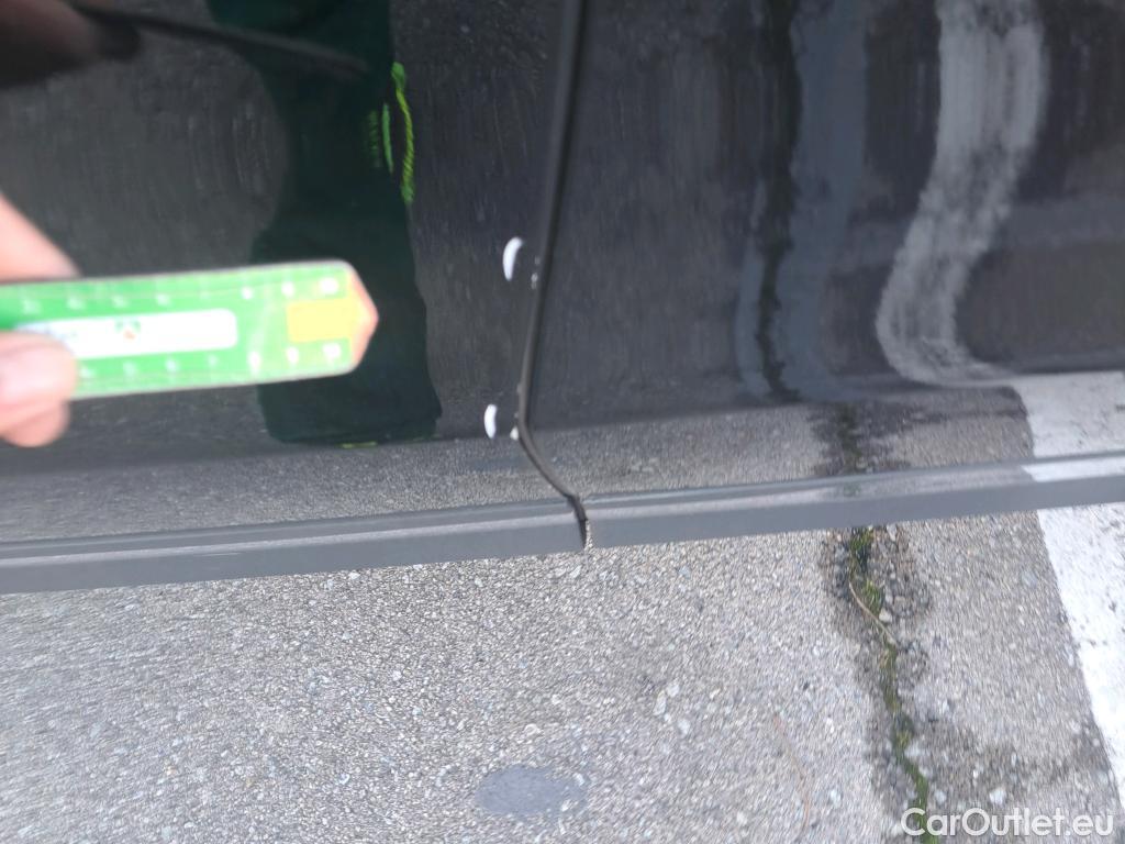  Mercedes  GLA MERCEDES-BENZ  / 2020 / 5P / todoterreno  200 D #24