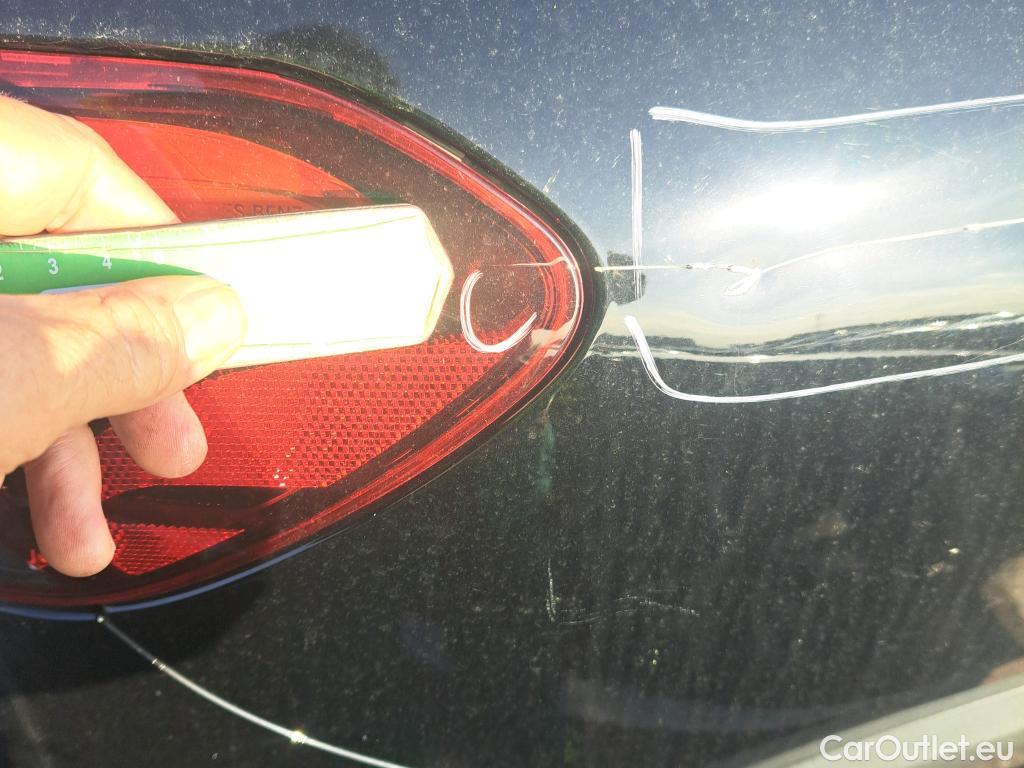  Mercedes  GLA MERCEDES-BENZ  / 2020 / 5P / todoterreno  200 D #26