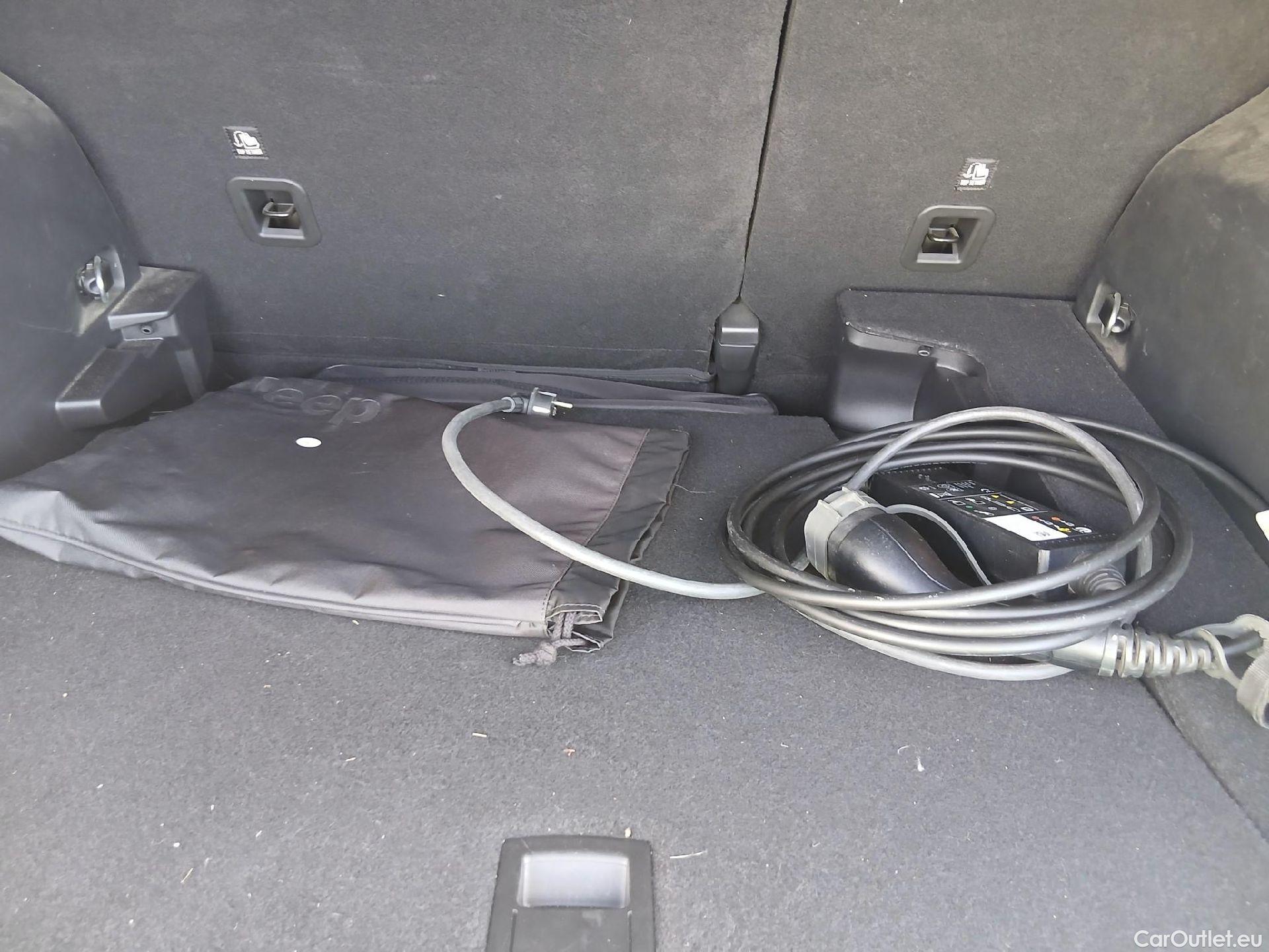  Jeep  Compass JEEP  / 2021 / 5P / todoterreno 1.3 PHEV 140kW (190CV) Limited AT AWD #1