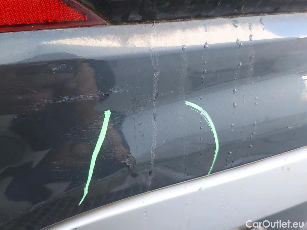  Audi  Q2 AUDI  / 2016 / 5P / todoterreno Design 30 TDI 85kW (116CV) #22