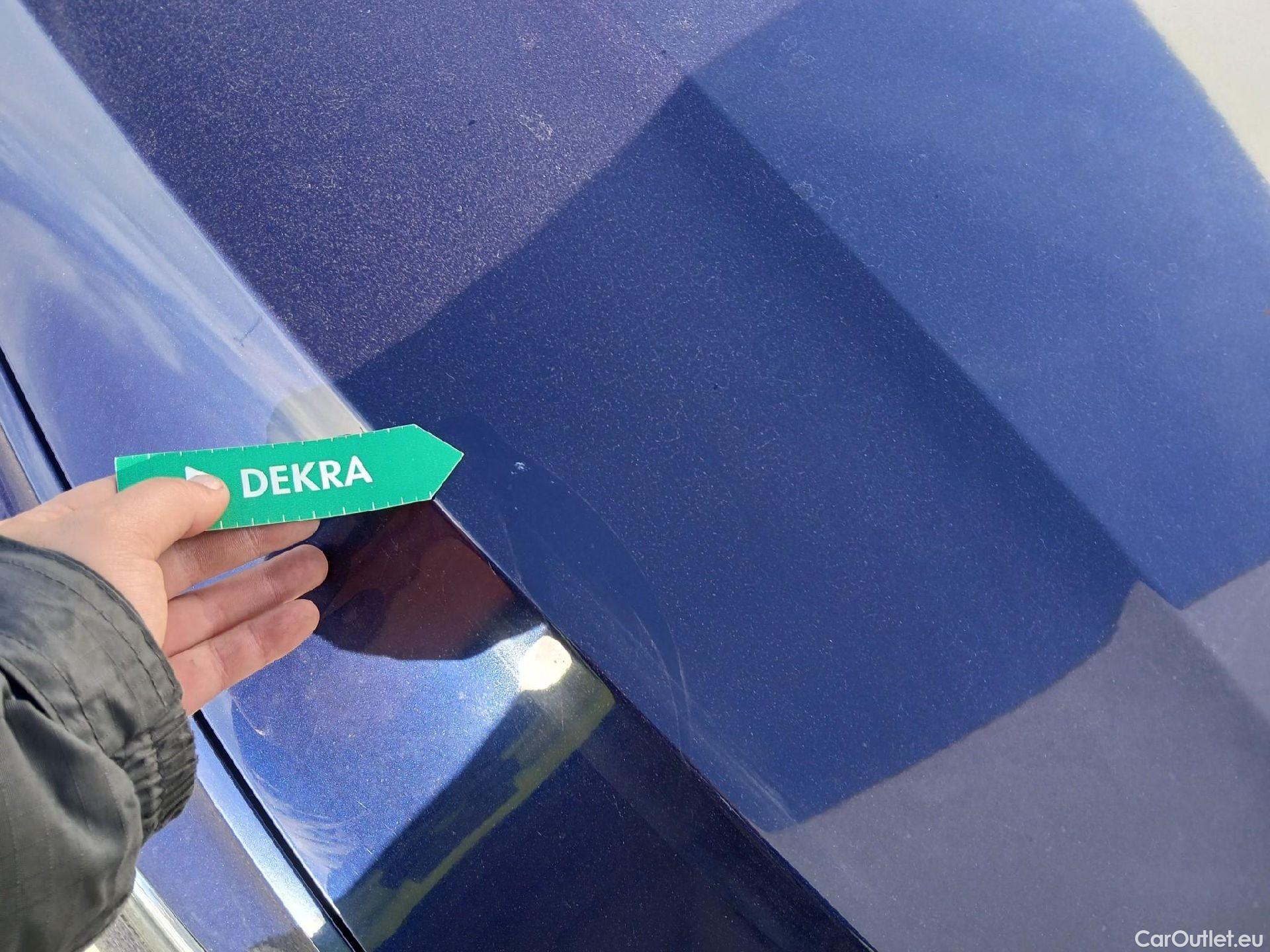  Volkswagen  Golf  VOLKSWAGEN / 2020 / 5P / berlina con portón 2.0 TDI 85kW (115CV) #4