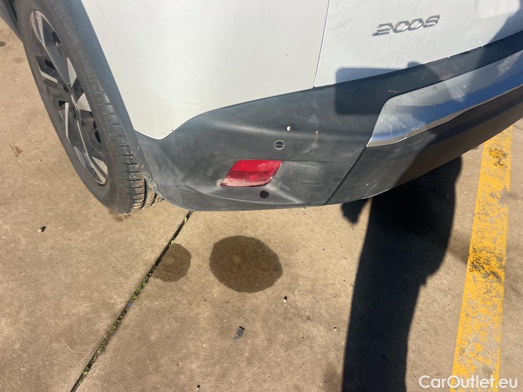  Peugeot  2008 PEUGEOT  / 2019 / 5P / todoterreno Allure BlueHDI 100 S&S BVM6 (CX) #27