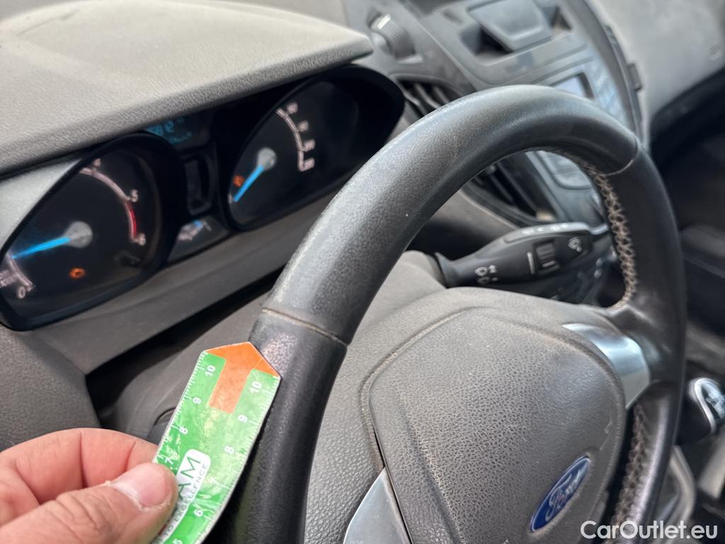  Ford  Transit Connect FORD Transit Courier / 2014 / 4P / combi Kombi 1.5 TDCi 56kW Trend #32