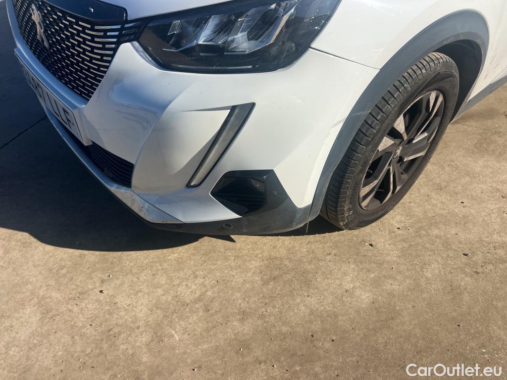  Peugeot  2008 PEUGEOT  / 2019 / 5P / todoterreno Allure BlueHDI 100 S&S BVM6 (CX) #19